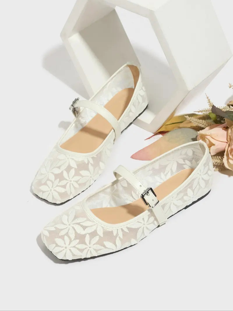 Noirelle Lace Flats