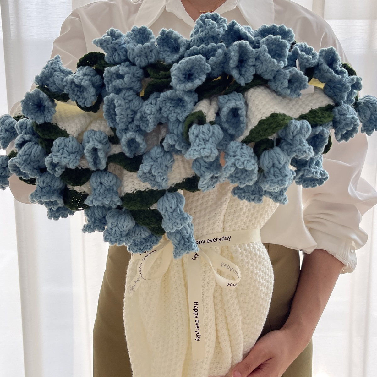 Fleur Bouquet Blanket
