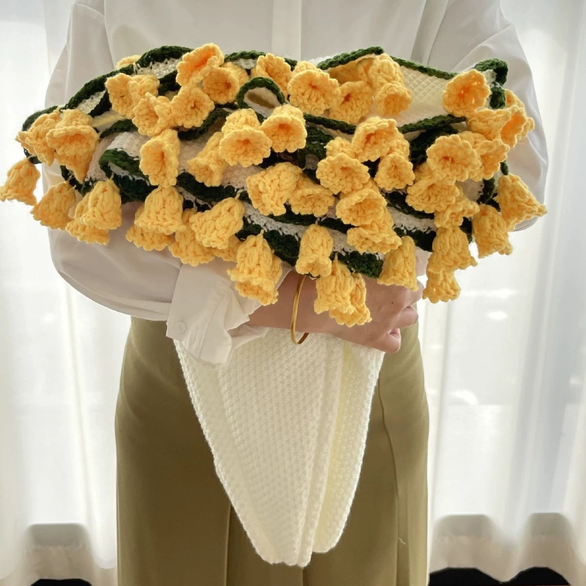 Fleur Bouquet Blanket